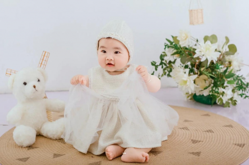 云浮宝宝几个月抬头